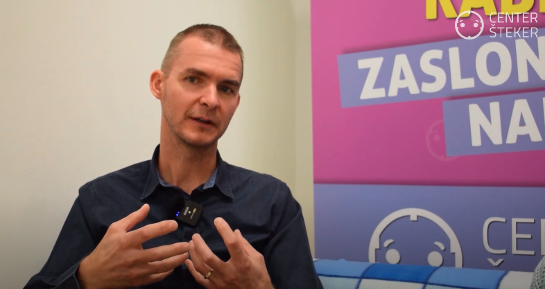 Starševski večer: doc. dr. Benjamin Lesjak o varnem preživljanju časa pred zasloni
