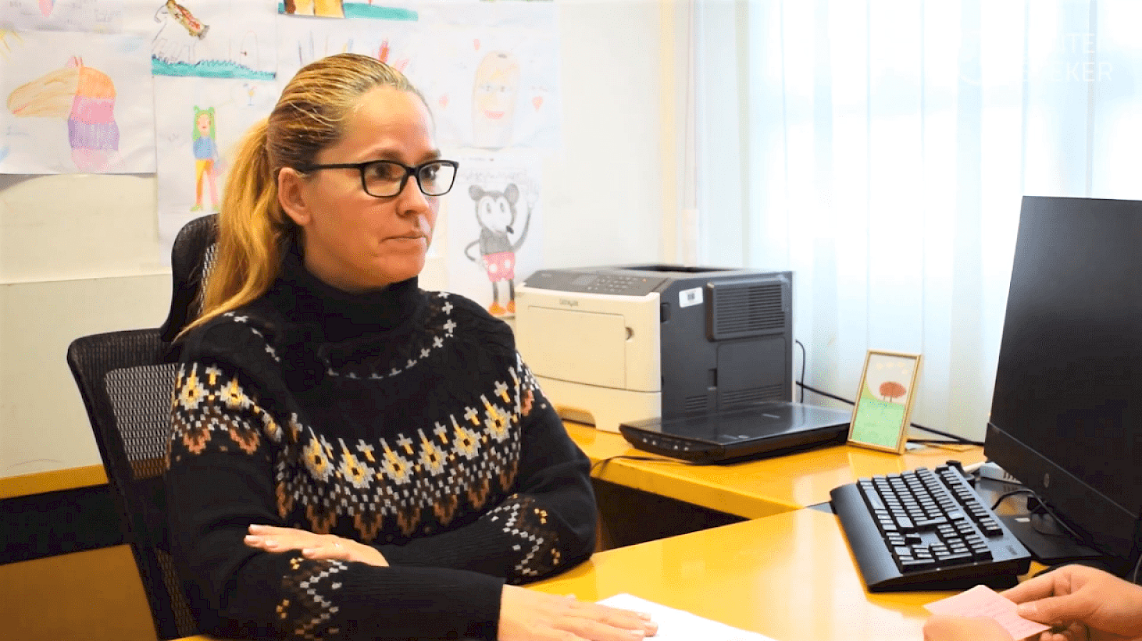 Starševski večer: Simona Martinšek o otrocih in zaslonih ter izkušnjah s terena